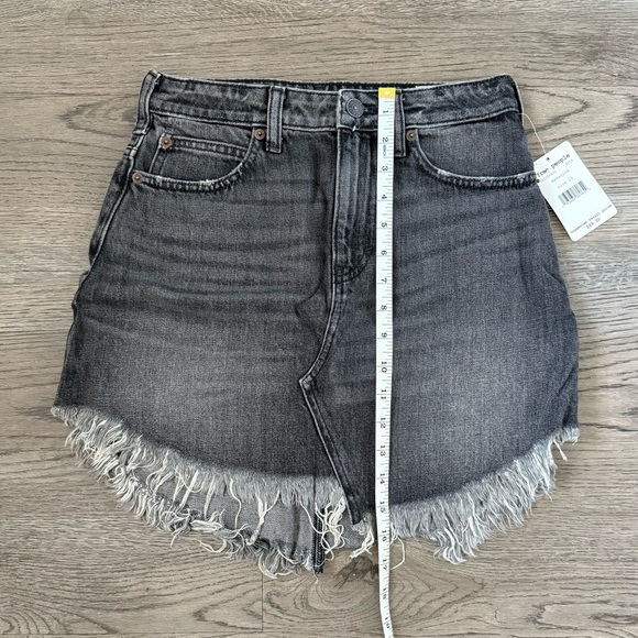 Free People Bailey Denim Mini Skirt - Size 25 - Maverick/Black - NWT - Picture 9 of 11